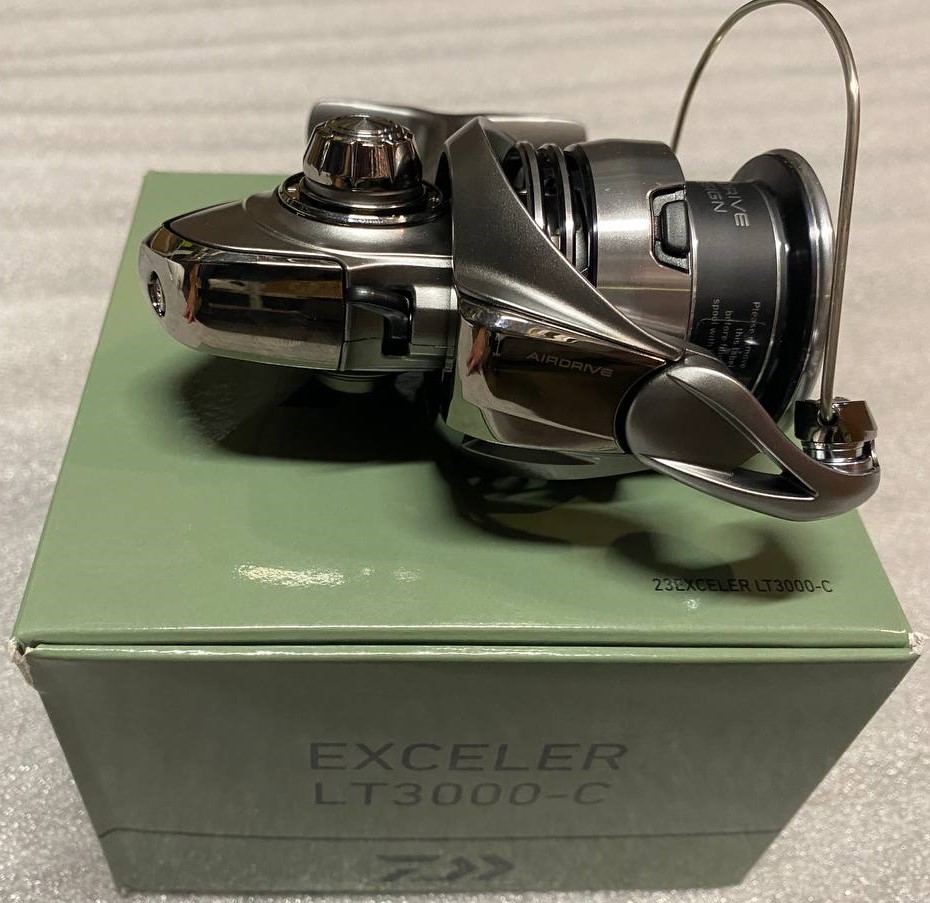 Катушка спиннинговая безынерционная Daiwa 20 Exceller LT 3000-C