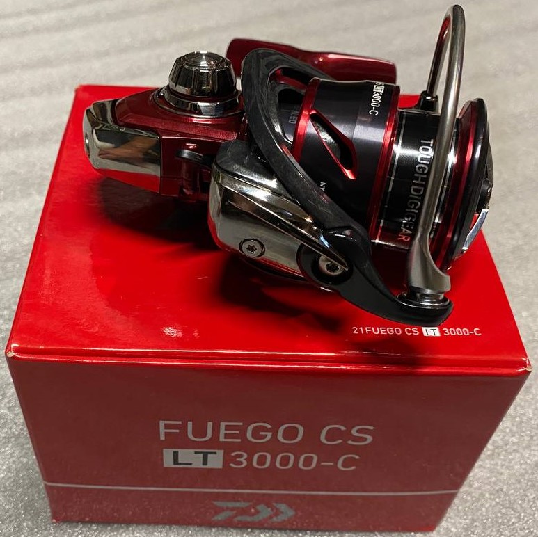 Катушка спиннинговая безынерционная Daiwa 21 Fuego CS LT 3000-C